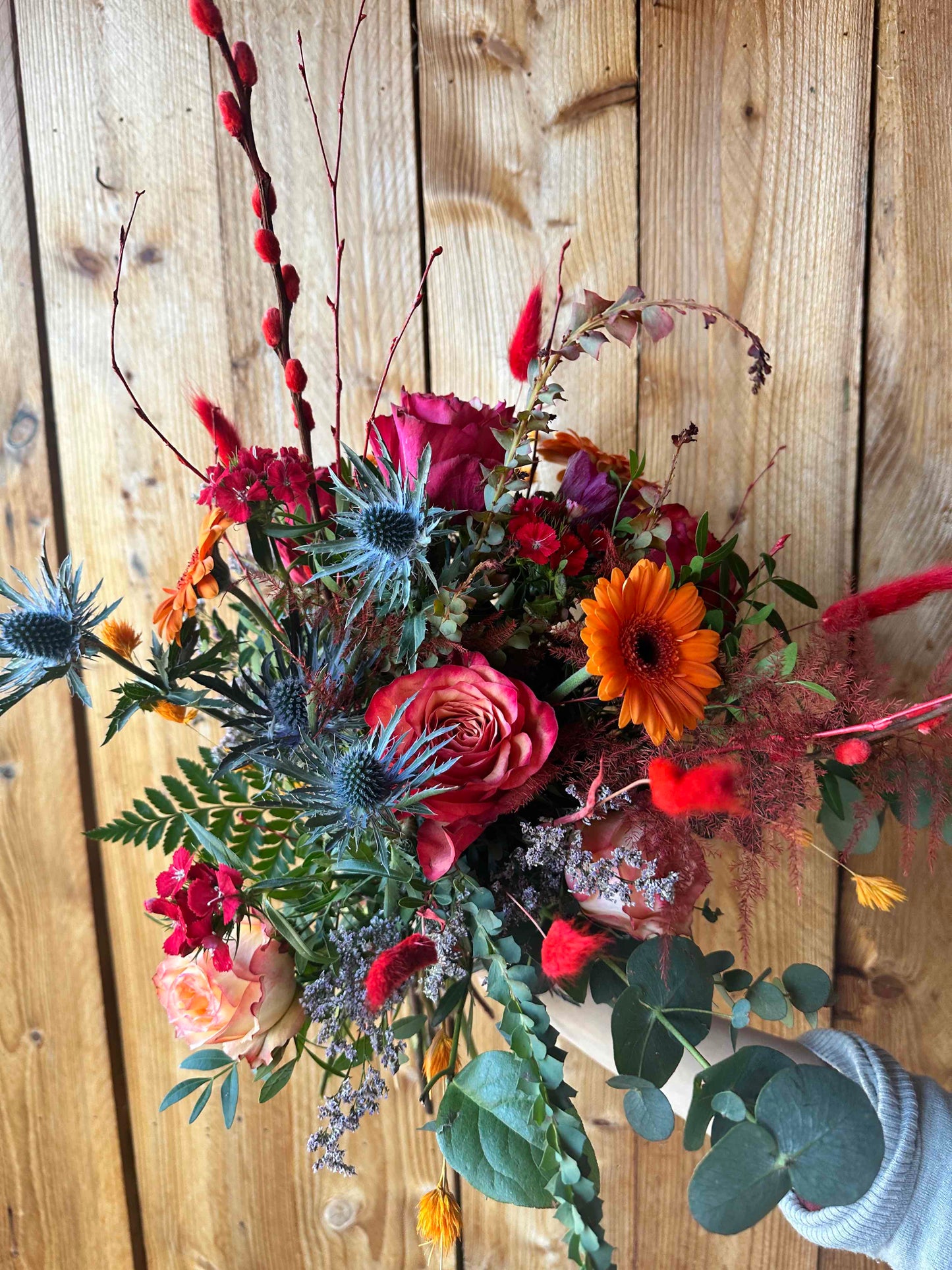 Flower Bouquet Red Passion – Roses, Thistles & Gerbera in Red-Orange