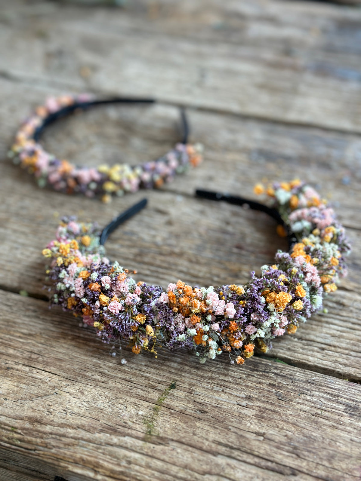 Haarreif Colorful Boho mit Trockenblumen – Bunte Hochzeits- & Festdeko – Wild und Schön