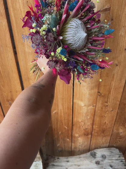 Dried flower bouquet, protea, color explosion, boho chic