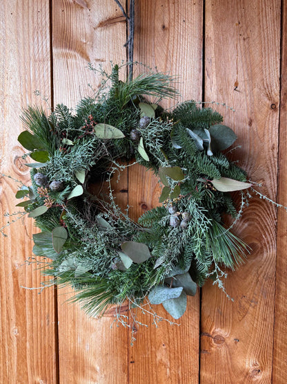 Winter Wreath Forest Green – Natural Wreath with Fir Green & Eucalyptus